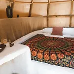 Nisi Glamping Kamp alanı