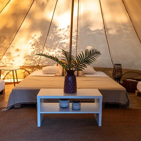 Nisi Glamping Campeggio Paralía Rachon