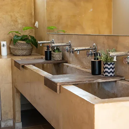Parque de Campismo Nisi Glamping