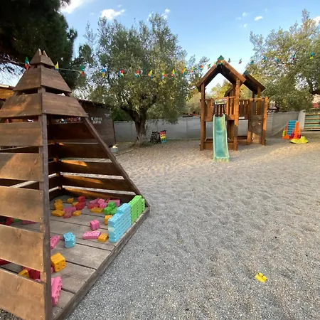 Parque de Campismo Nisi Glamping 3*